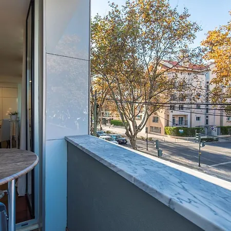 Touch Of Class 2bdr By Lovelystay Apartment Cascais